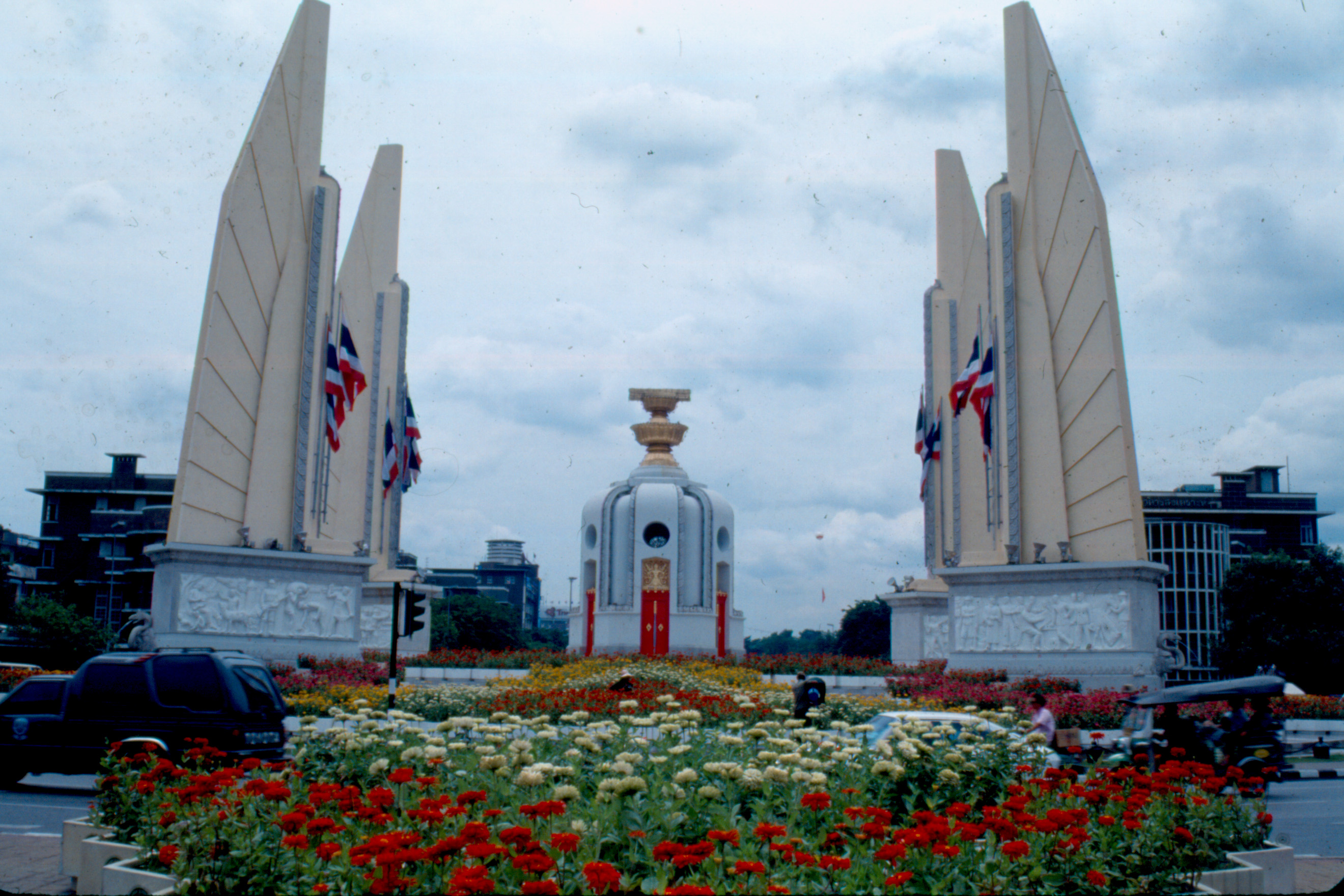 �����Դ������õ����稾�йҧ������ԡԵ��� ��к���ҪԹչҶ ����ǳ����Ҫ���Թ 12 �ԧ�Ҥ� 2535 &nbsp; (-)